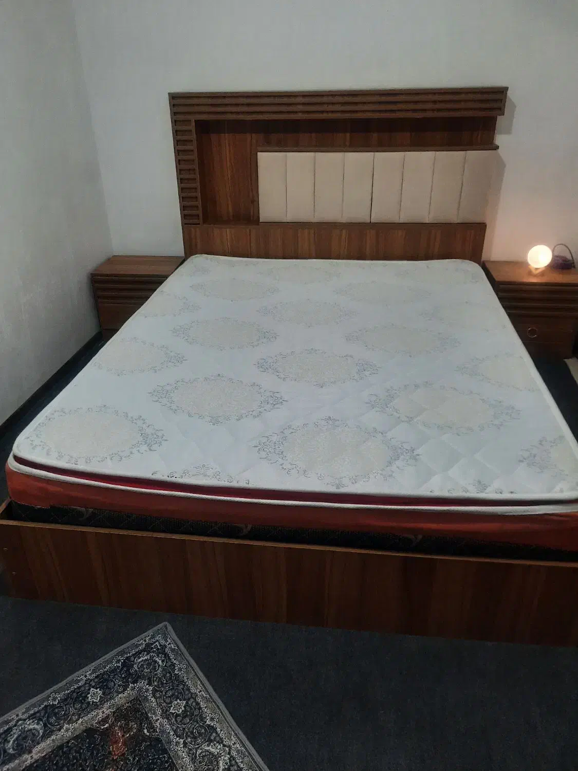 سرویس خواب دونفره|تخت و سرویس خواب|هشتگرد, شهرک مهستان ۲|دیوار