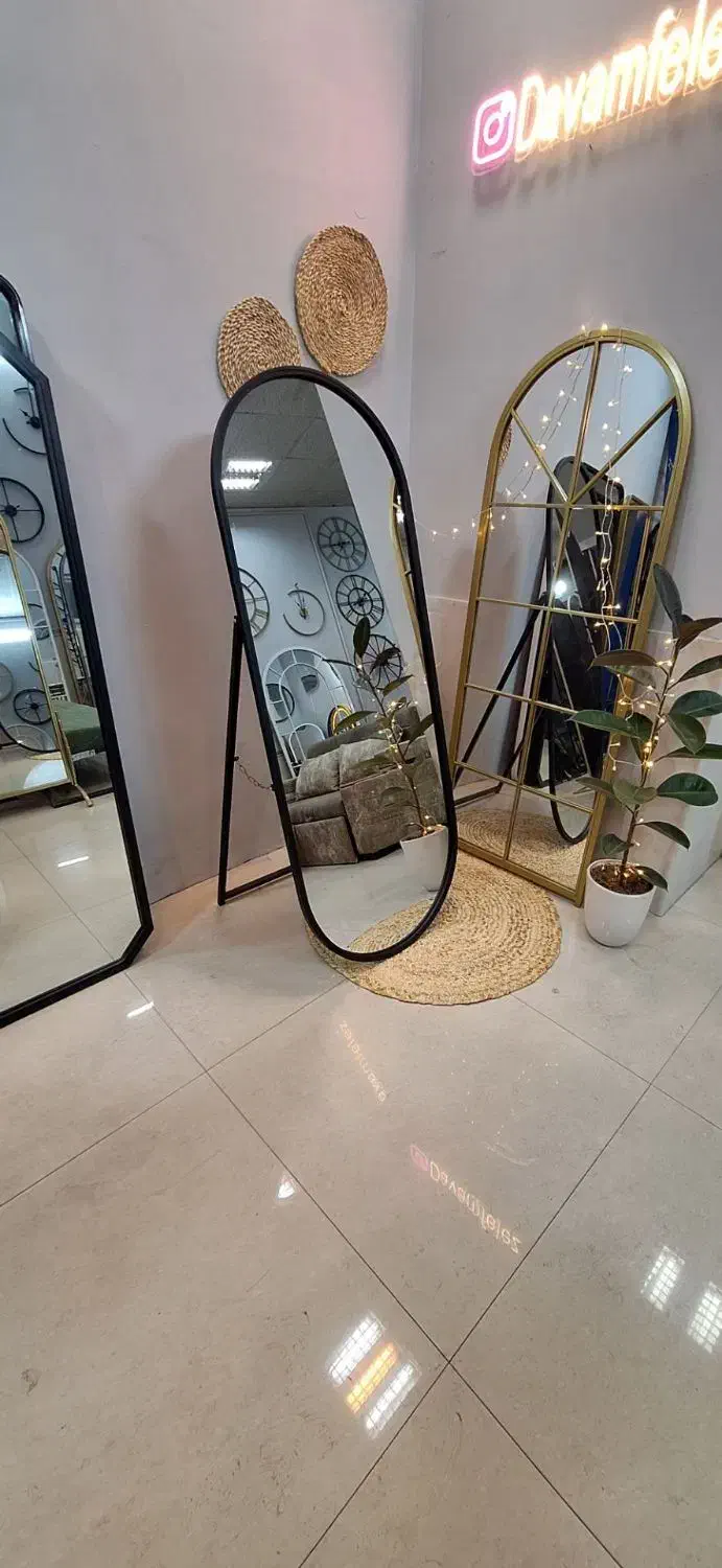 آینه قدی کپسولی (پایه زاویه دار)|آینه|مشهد, سید رضی|دیوار