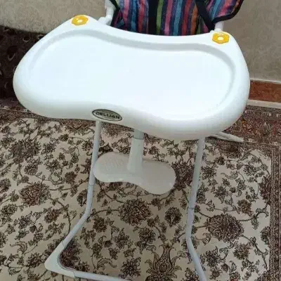 صندلی غذا دلیجان در حد نو|تخت و صندلی بچه|قم, باجک یک|دیوار