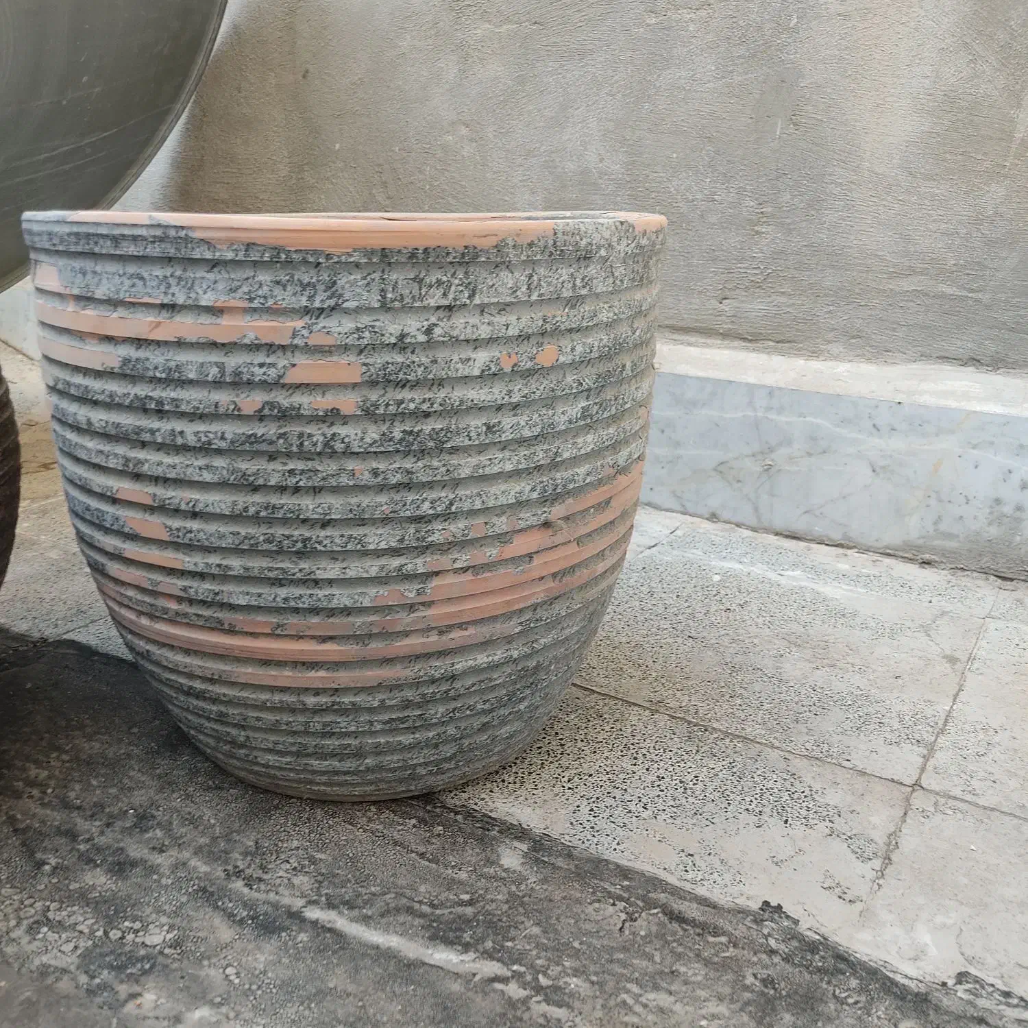 گلدان بزرگ و کوچک|گل مصنوعی|مشهد, خواجه ربیع|دیوار