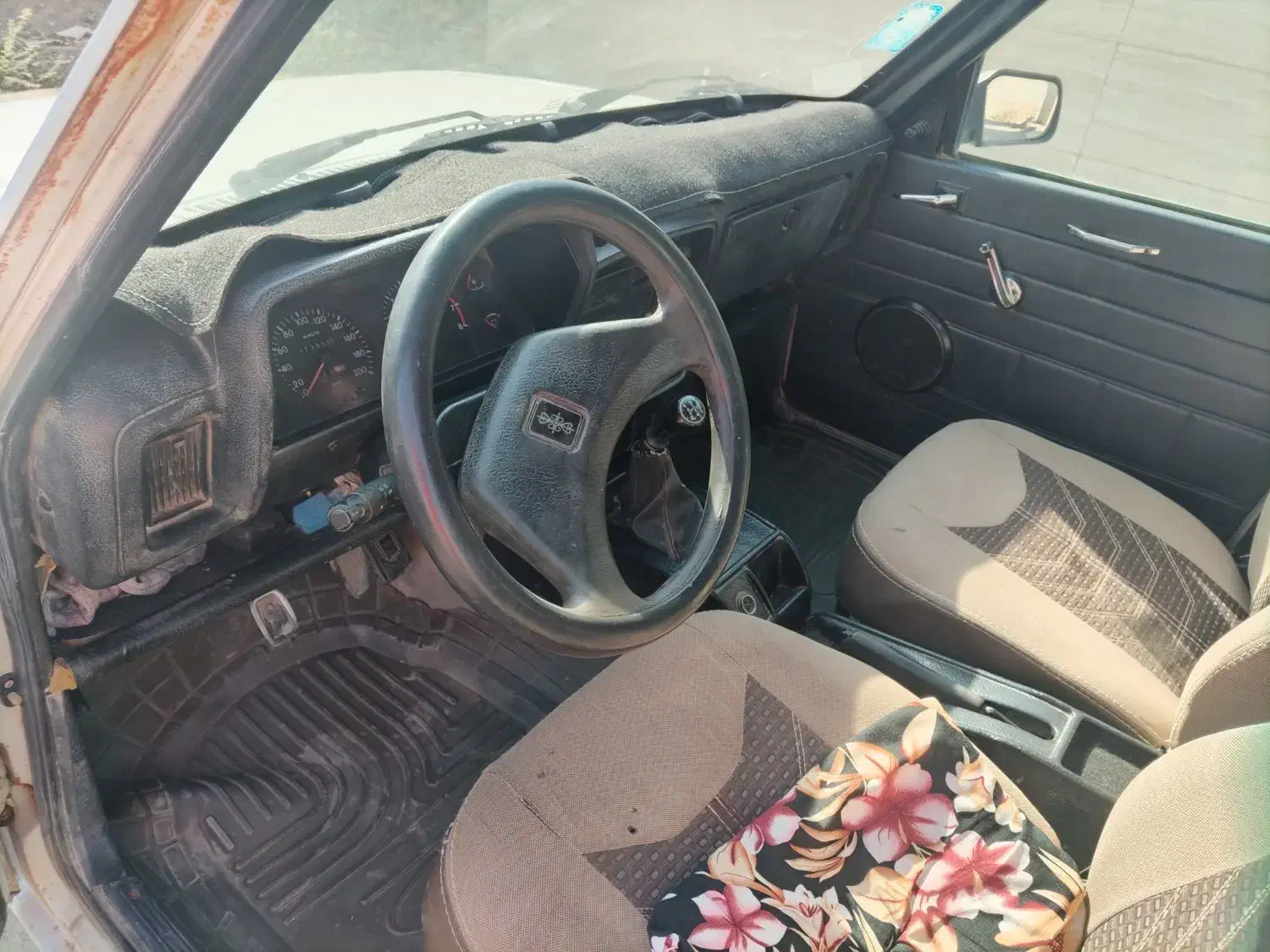 پیکان مدل 81|خودرو سواری و وانت|کاشان, امام خمینی|دیوار