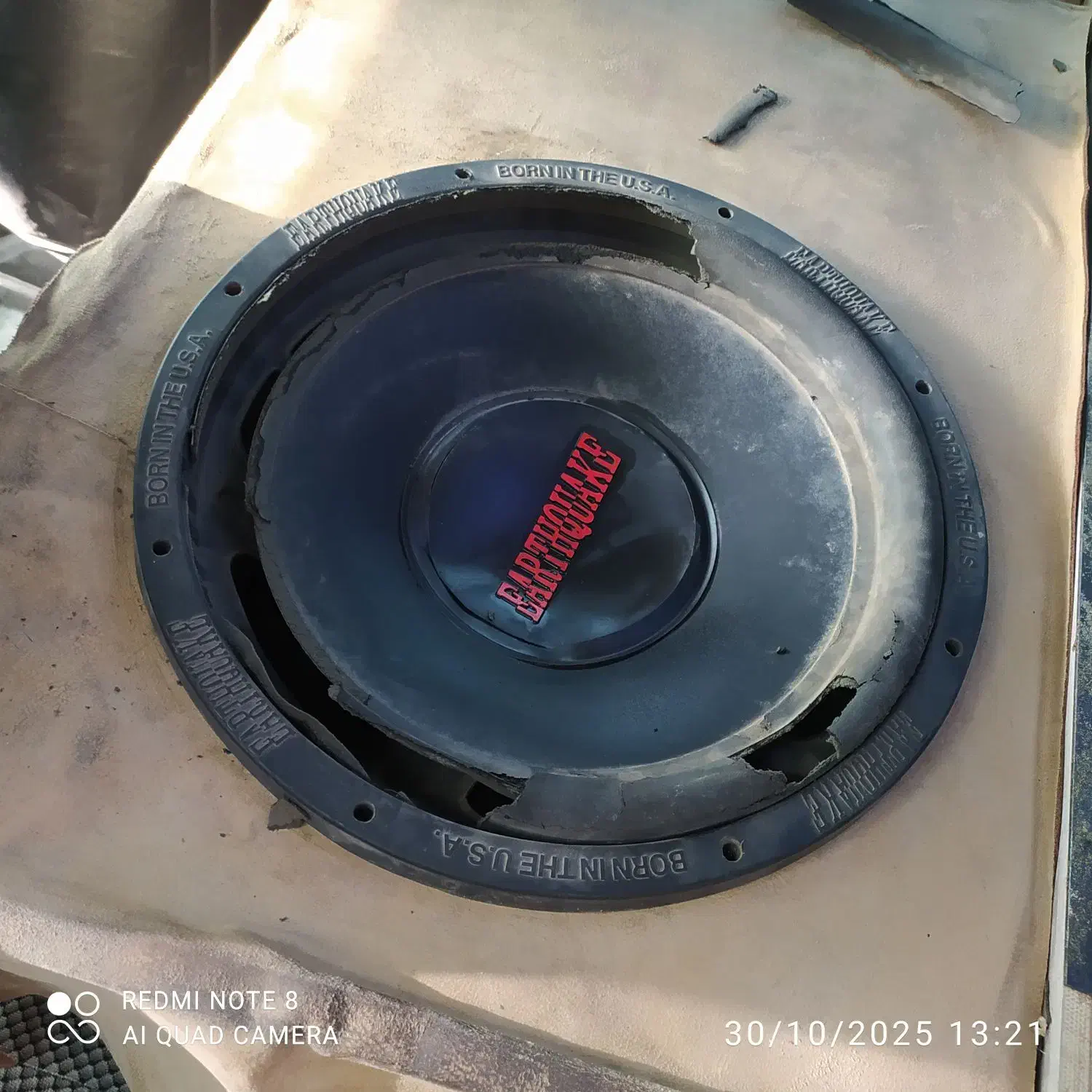 سیستم ساب|صوتی و تصویری|خواف, |دیوار