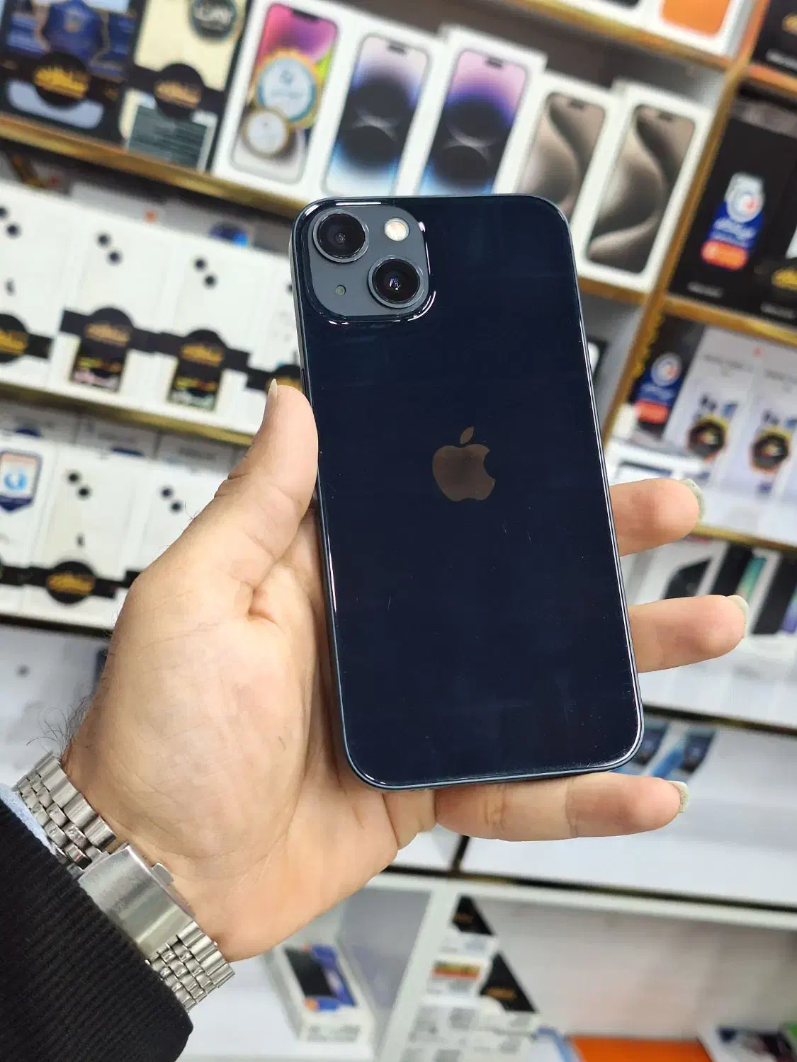 iPhoneb 13|موبایل|سبزوار, قائم|دیوار