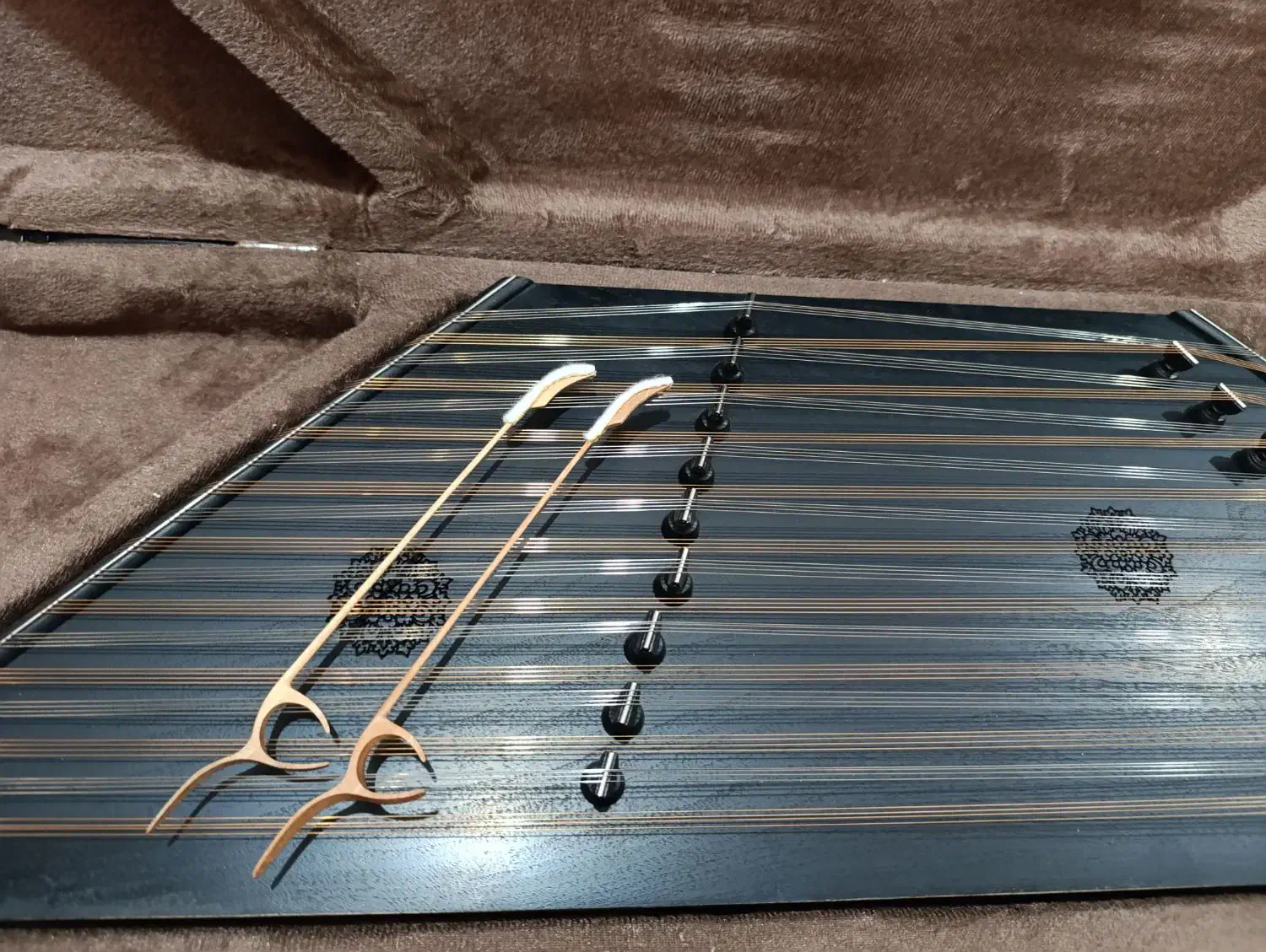 سنتور|سازهای سنتی|ارومیه, |دیوار