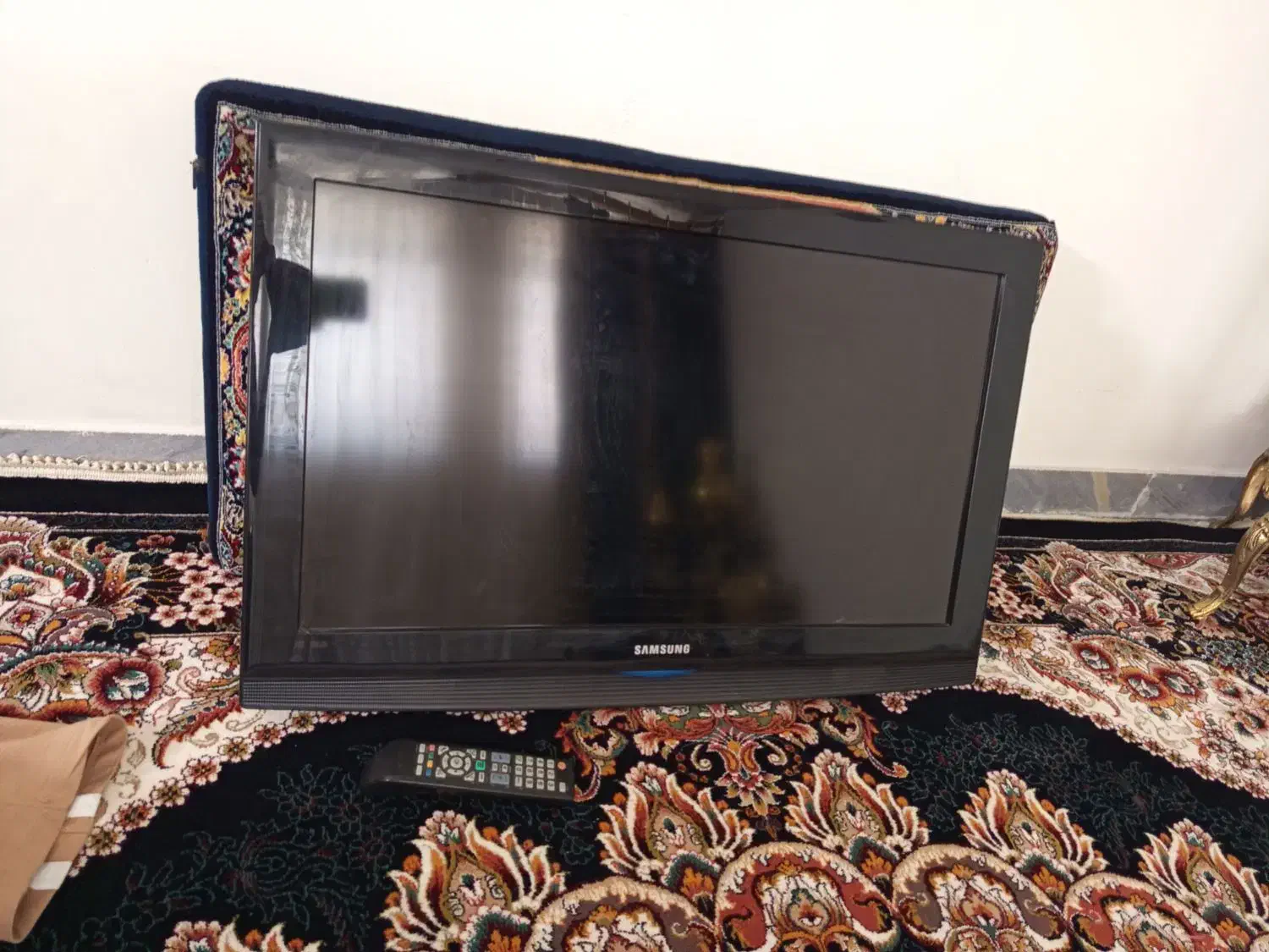 تلویزیون 32اینج ال سی دی|تلویزیون و پروژکتور|بروجرد, |دیوار