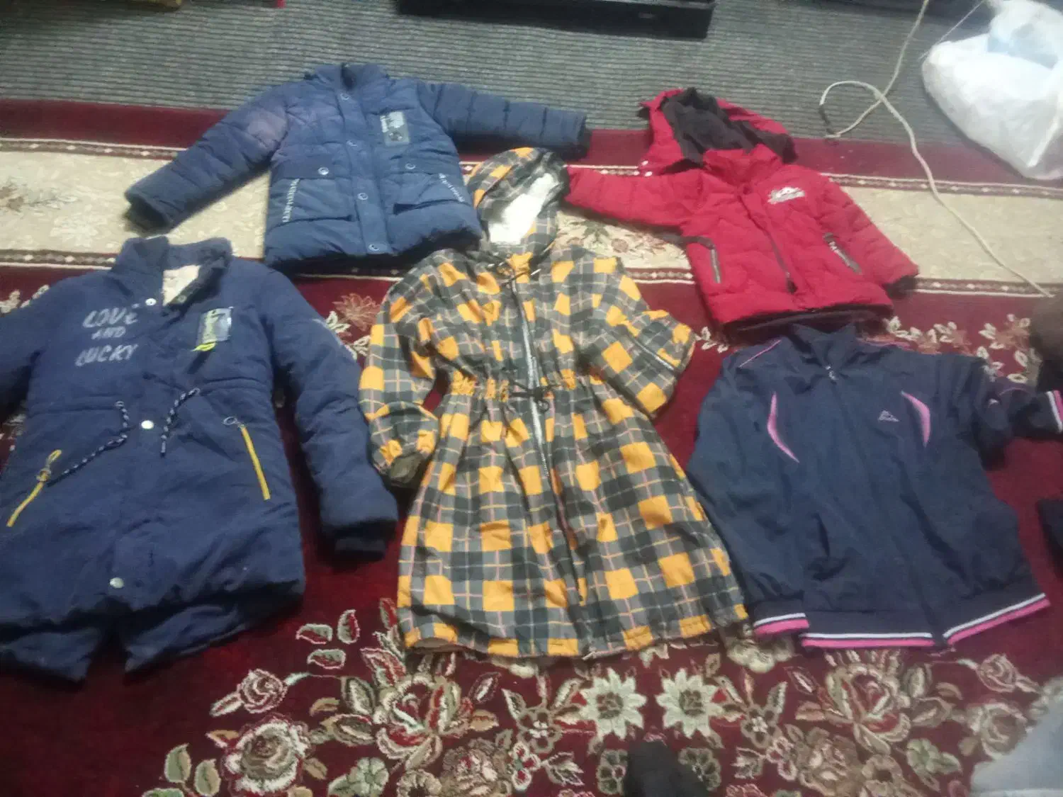 پالتو وکفش|لباس|گرگان, |دیوار