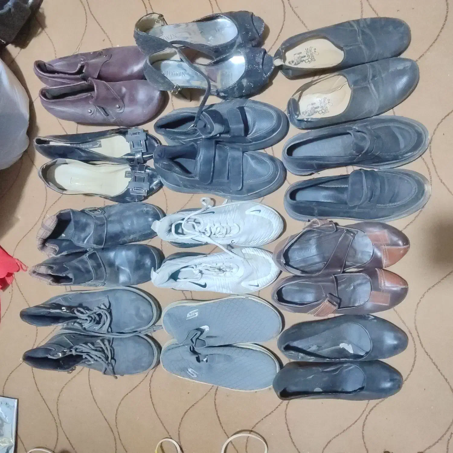 کفش بچگانه زنانه دخترانه لباس مانتو شلوار پیراهن|کیف، کفش، کمربند|اصفهان, عمان سامانی|دیوار