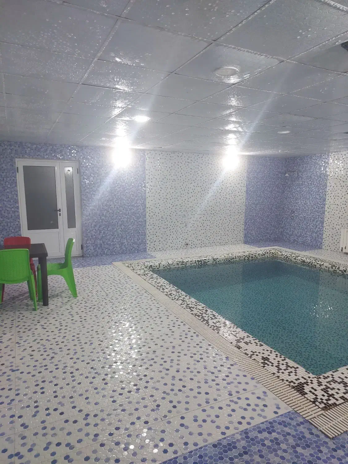 باغ ویلا استخردار سرپوشیده.کرمان ده بالا|اجارهٔ کوتاهمدت ویلا و باغ|کرمان, |دیوار