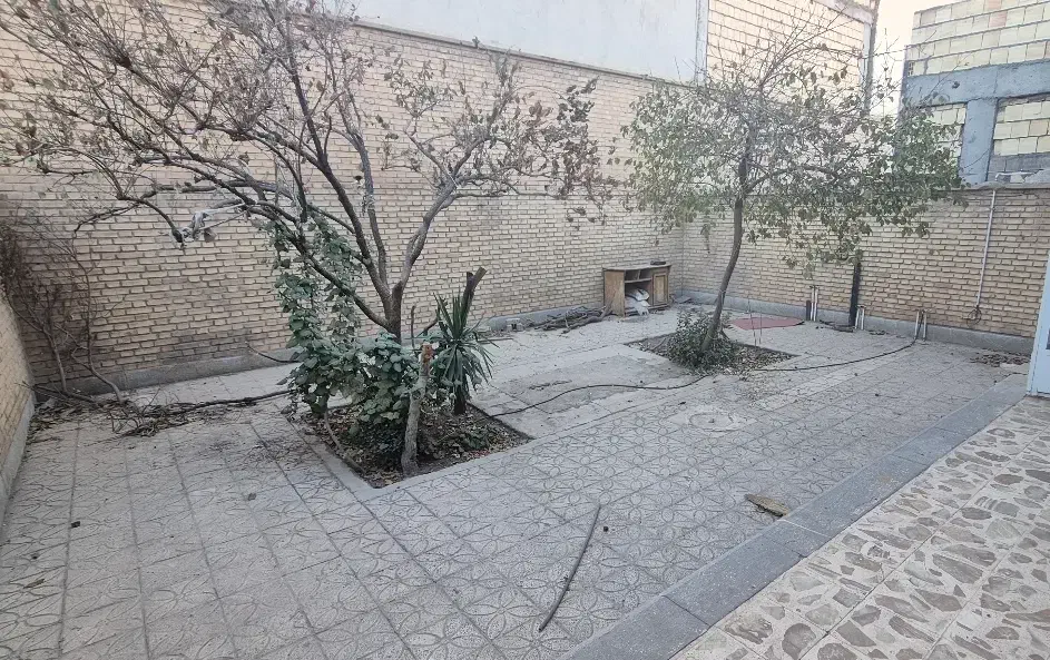 منزل آهن آجر۱۸۷متری محدوده ۱۵خرداد شمالی|فروش خانه و ویلا|نجف‌آباد, رجایی شمالی|دیوار