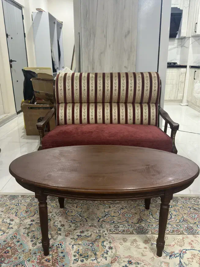 کاناپه دو نفره به همراه میز جلو مبلی|مبلمان خانگی و میز عسلی|تهران, مجیدیه|دیوار