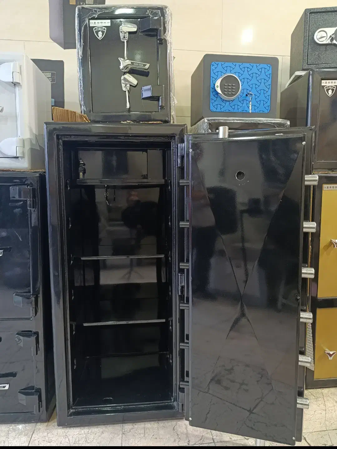 گاوصندوق|ابزارآلات|حمیدیه, |دیوار