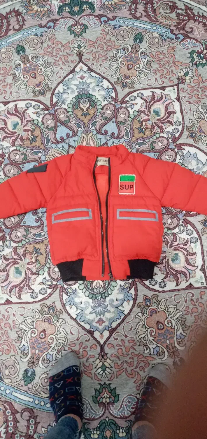 کاپشن|لباس|مشگین شهر, |دیوار