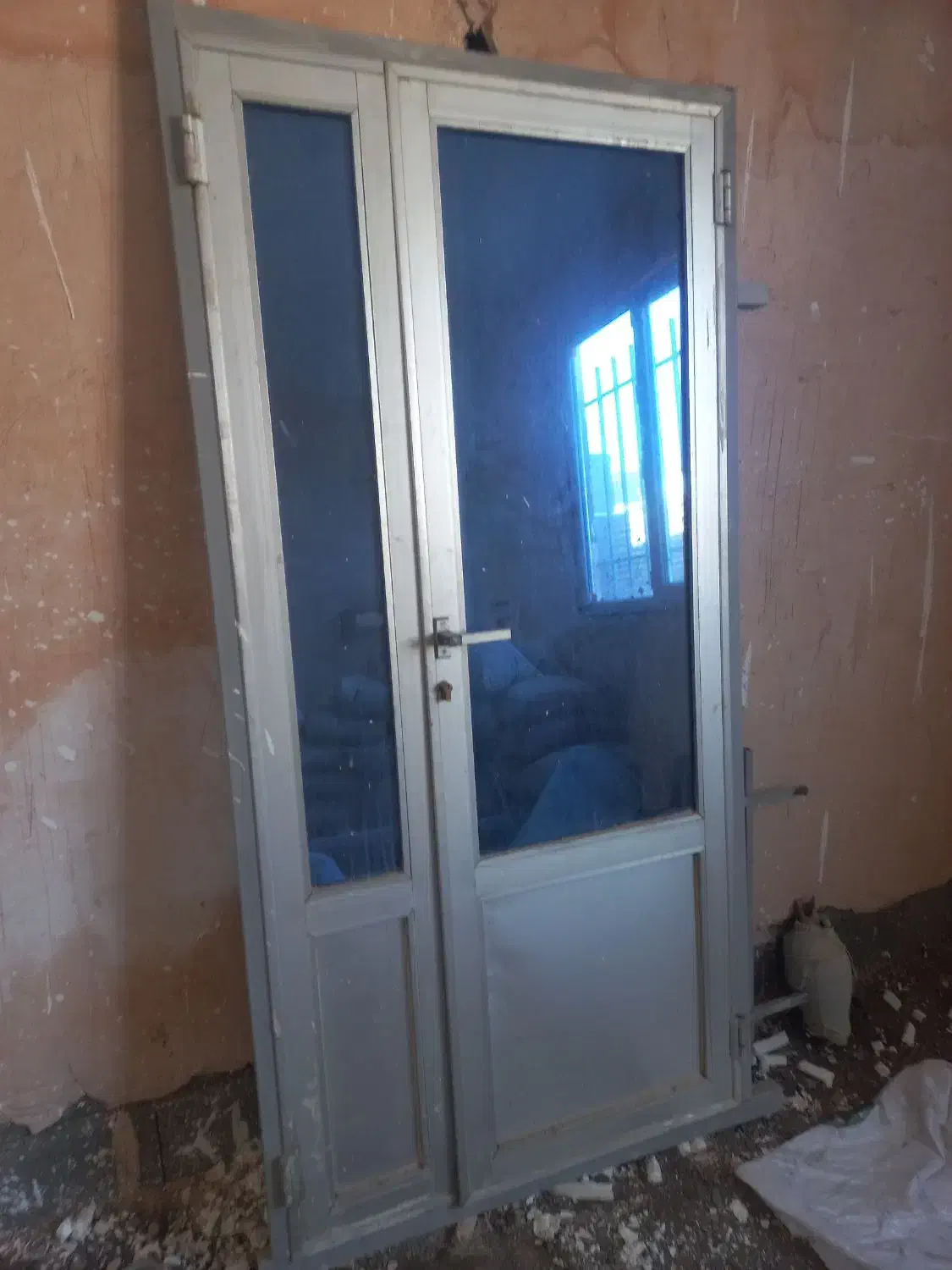 درب آلومنیومی|مصالح و تجهیزات ساختمان|سبزوار, توحیدشهر|دیوار