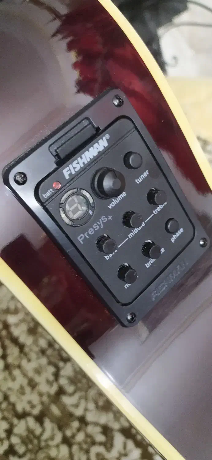 گیتار والنسیا پیکاپ دار|گیتار، بیس، امپلیفایر|رشت, گلسار|دیوار