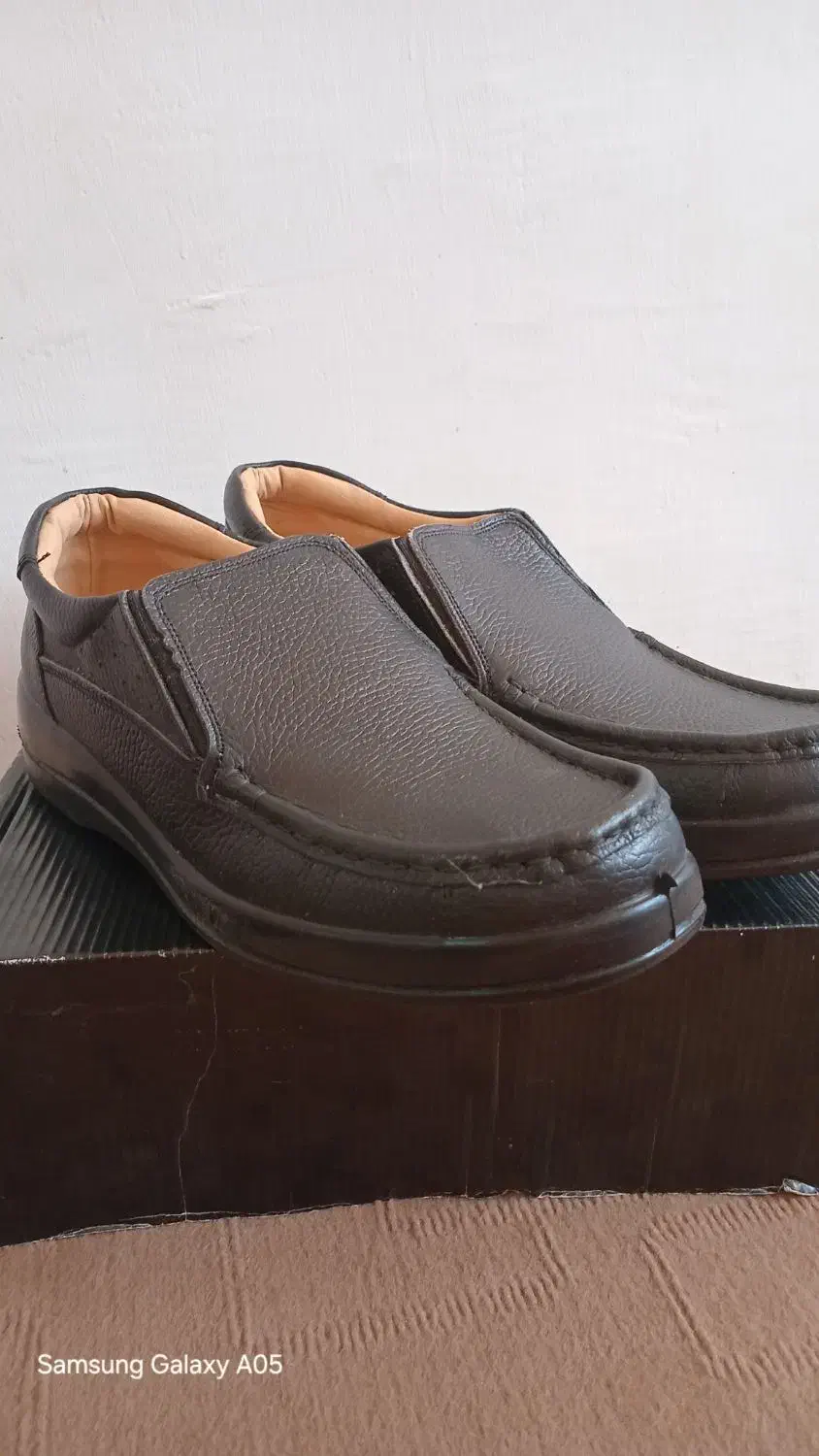 کفش چرم|کیف، کفش، کمربند|بندر کنگان, |دیوار