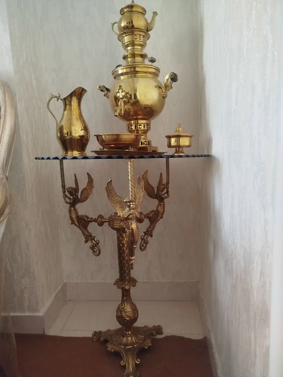 میزبرنزو سماور با وسایلش برنز|میز تلفن|همدان, |دیوار