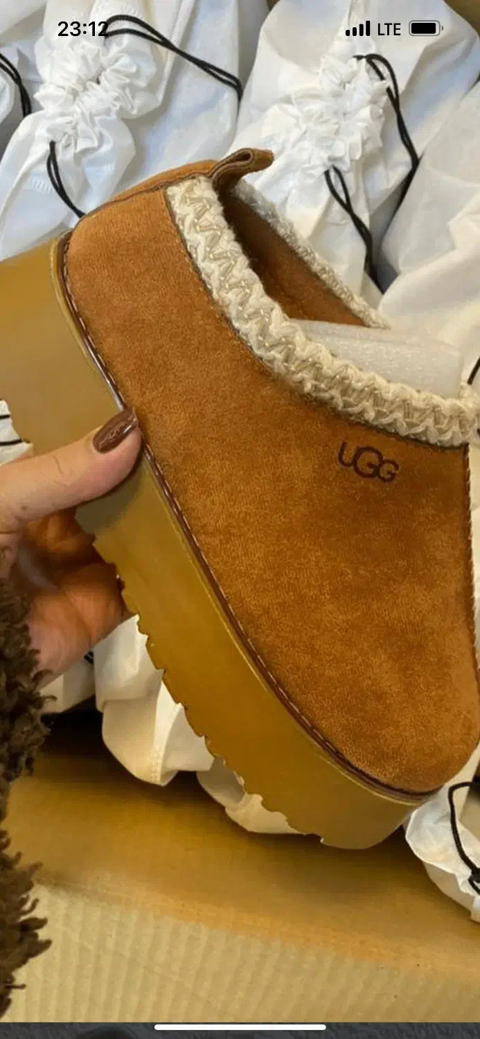 Ugg اصل وترند امسال هستش ومن از ترکیه خریدم|کیف، کفش، کمربند|بندر انزلی, متروپل|دیوار