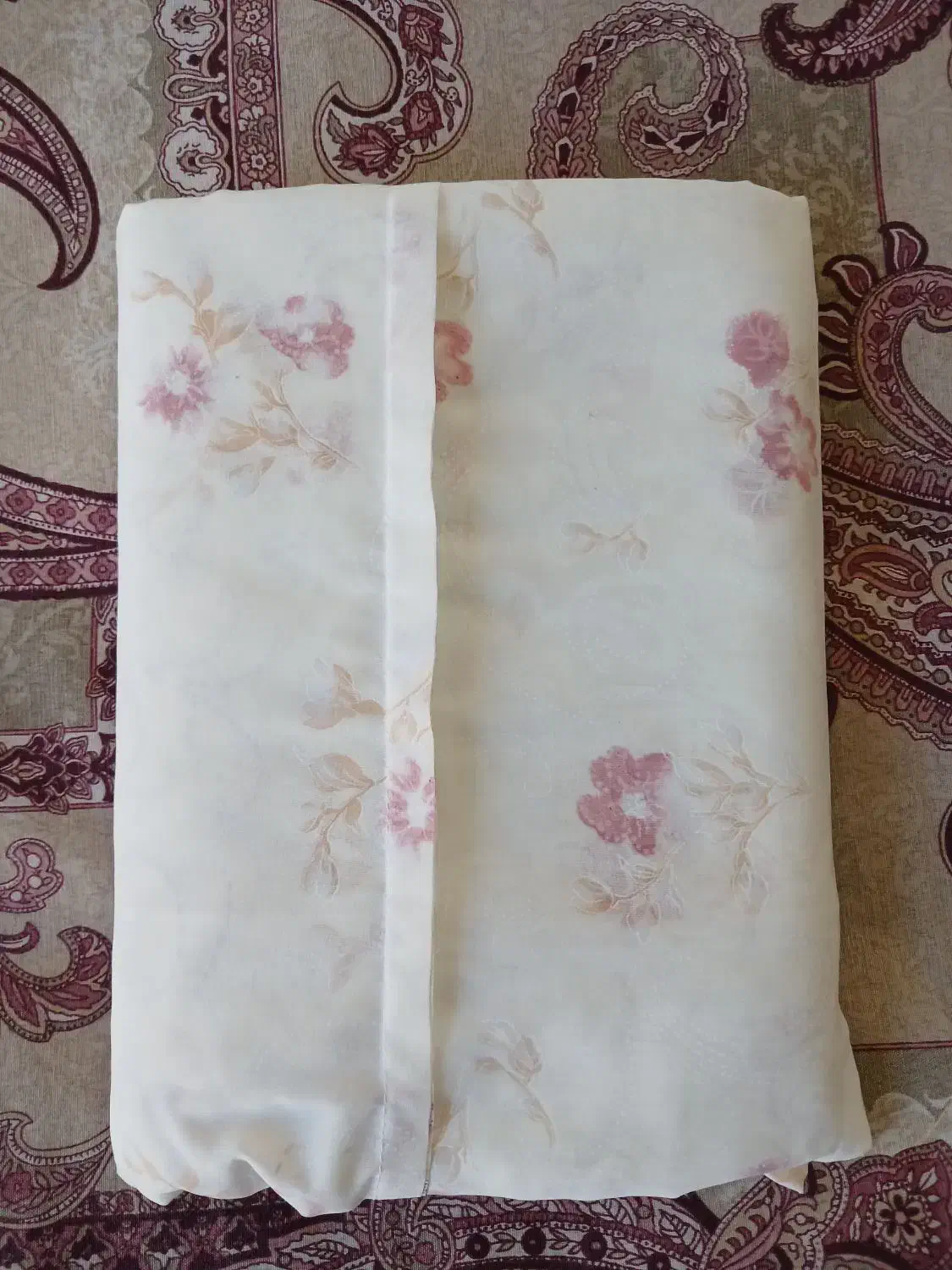 چادر رنگی|لباس|اصفهان, باغ زیار|دیوار