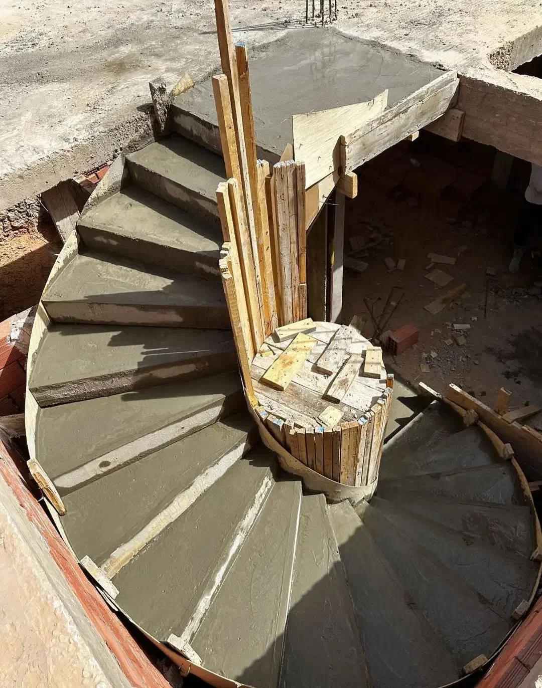 پله گرد بتنی|خدمات پیشه و مهارت|اطاقور, |دیوار