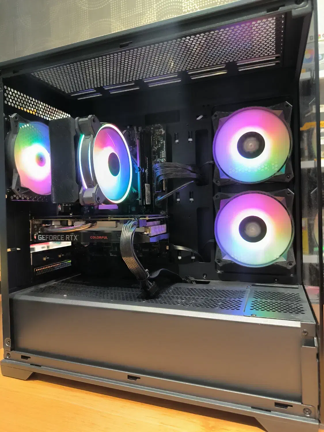 کیس گیمینگ x پر قدرت و بسیار زیبا|رایانه رومیزی|تهران, جمهوری|دیوار