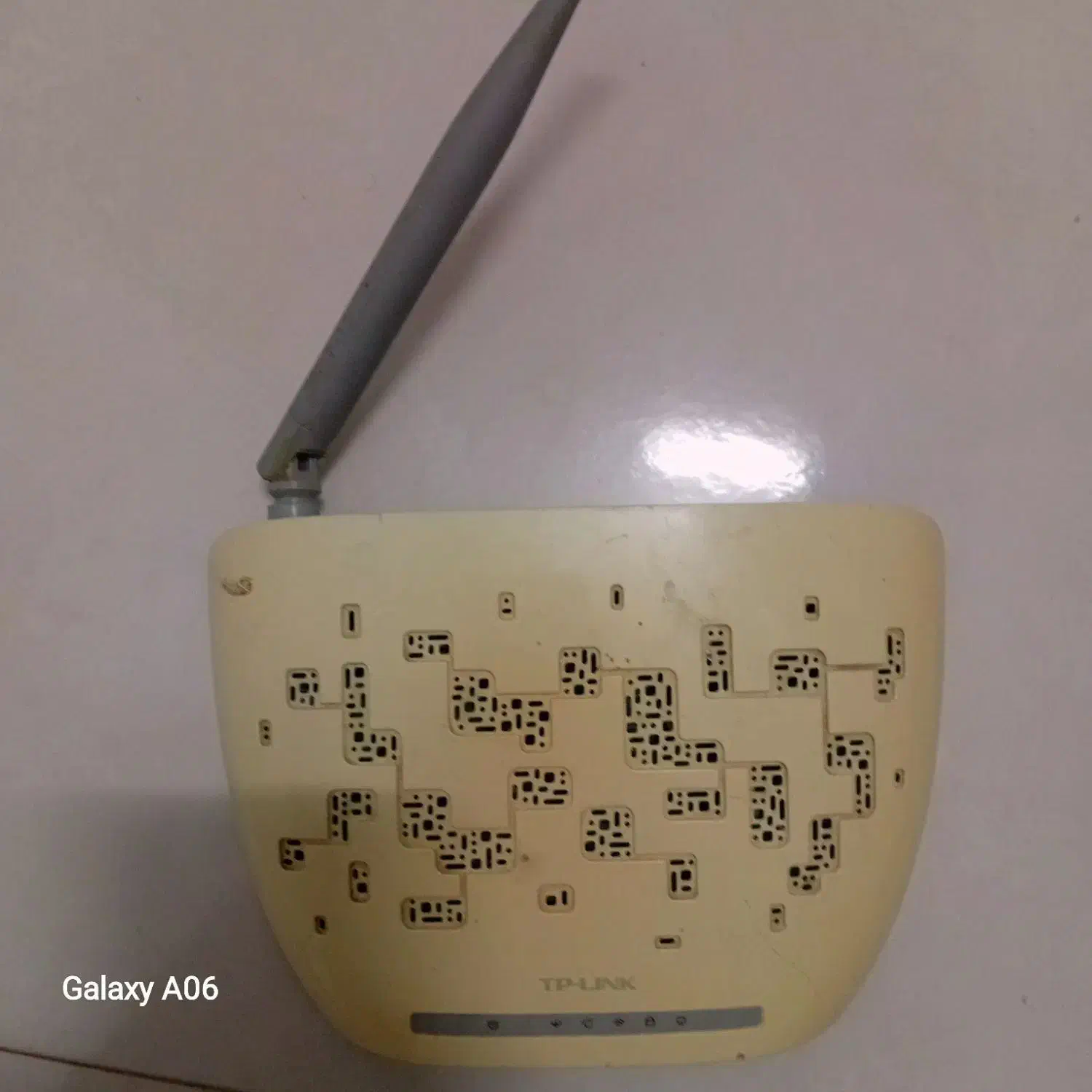 مودم TP-LINK مدل W8151|مودم و تجهیزات شبکه|تربت‌حیدریه, منصوریه|دیوار