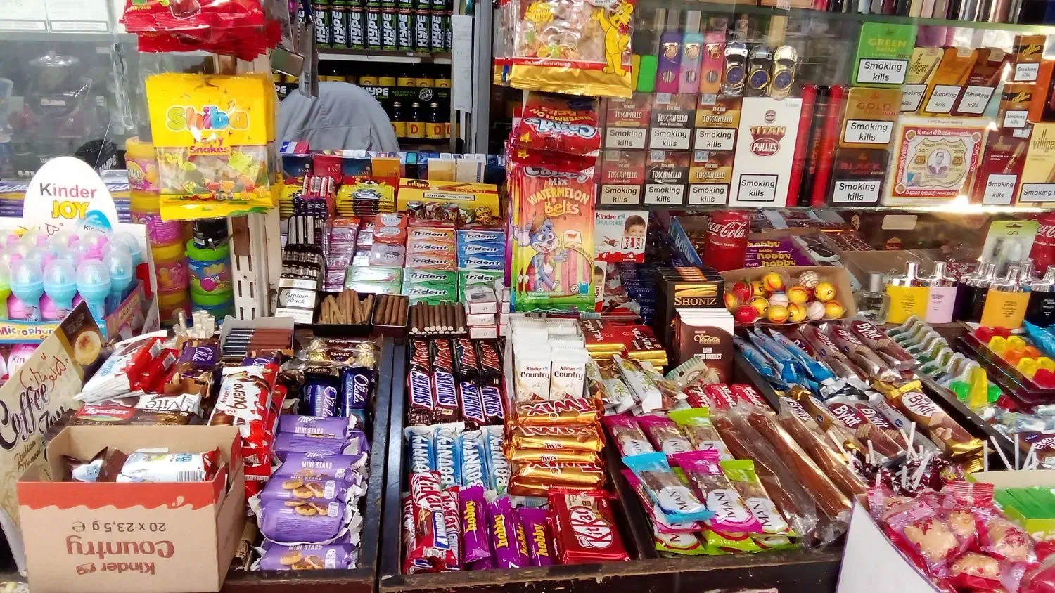 کارگر ماهر یا نیمه ماهر جهت کار در دکه مطبوعاتی|استخدام بازاریابی و فروش|تهران, دردشت|دیوار