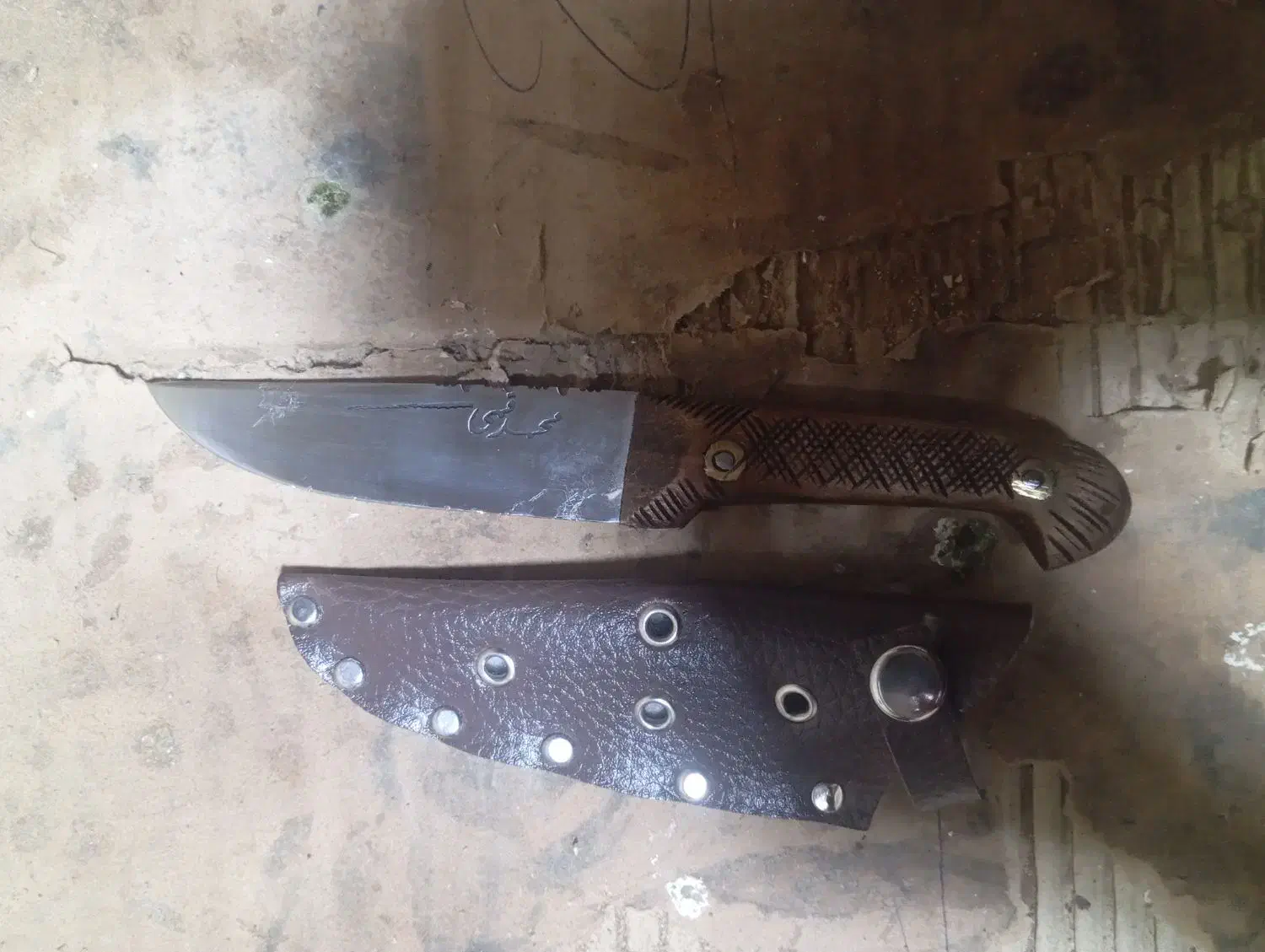 چاقو|کوهنوردی و کمپینگ|قم, شهدا|دیوار