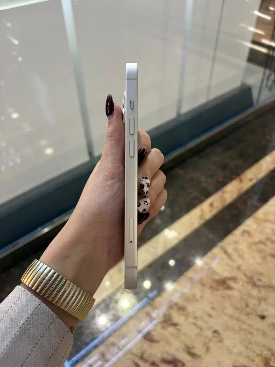 ۱۳ نرمال ۱۲۸ گیگ|موبایل|تهران, آسمان|دیوار