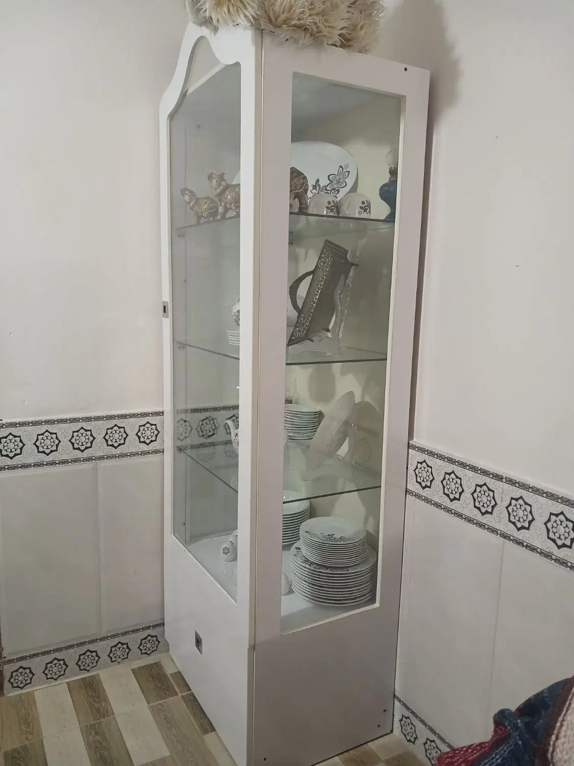 بوفه سفید رنگ تمیز|بوفه، ویترین، کنسول|گرگان, |دیوار