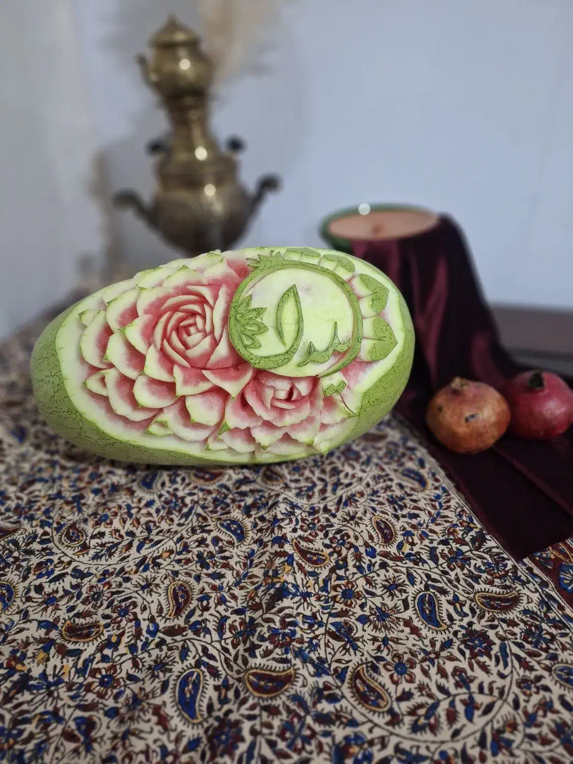 دیگرنگران شب یلدانباشیدحکاکی هندوانه وکدو سبدمیوه.|خدمات پذیرایی، مراسم|قزوین, |دیوار