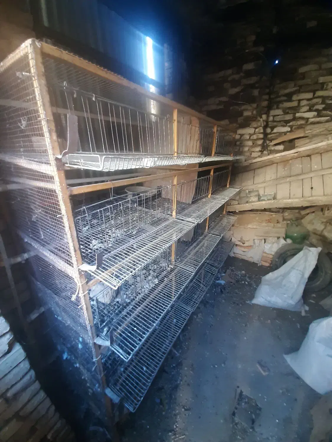 قفس ۵طبقه آهنی مخصوص کبوتر و بلدرچین و...|لوازم جانبی حیوانات|لنجان, |دیوار