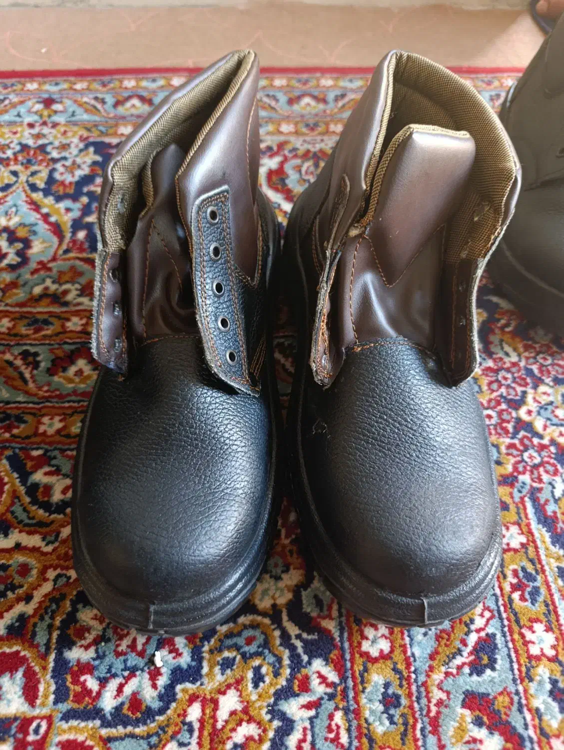 کفش کار|کیف، کفش، کمربند|فسا, |دیوار