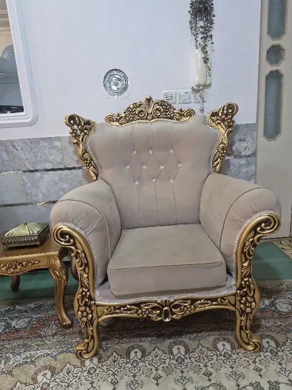 مبل سلطنتی کاملا نو|مبلمان خانگی و میز عسلی|بیرجند, |دیوار