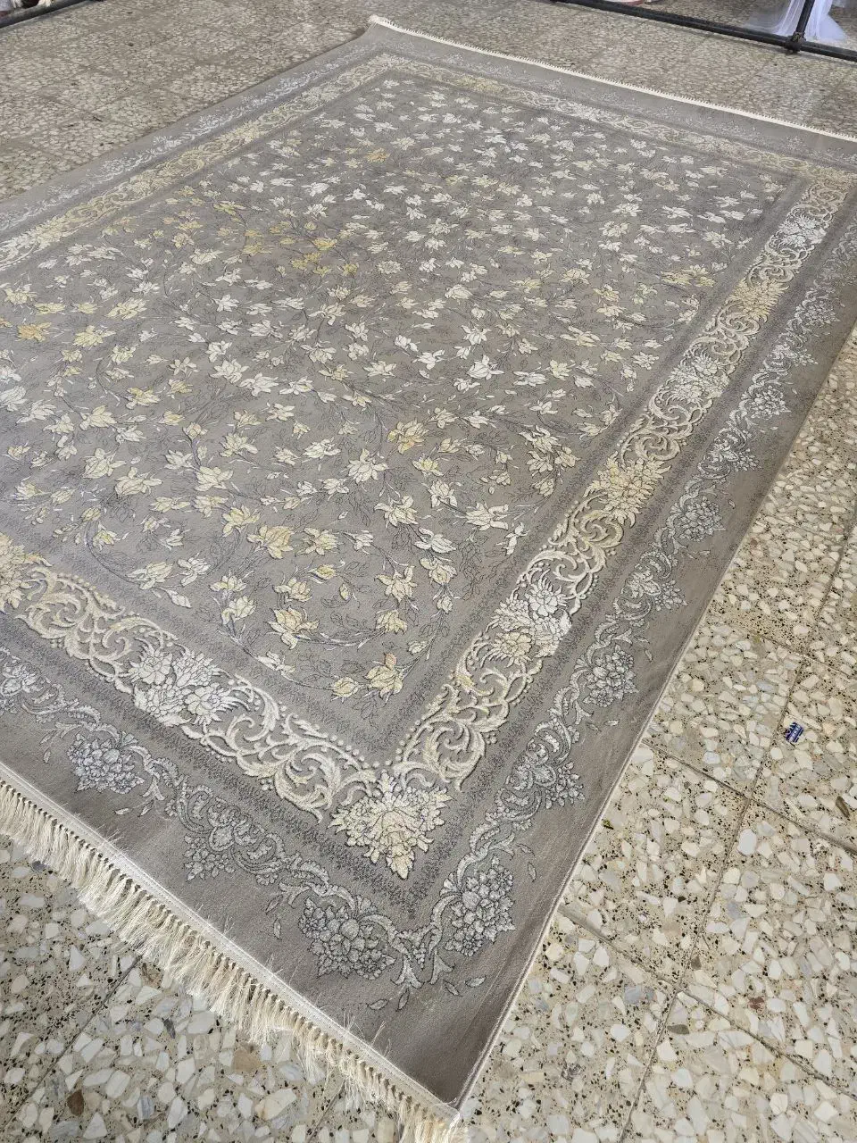 فرش لوزان ایران طرح های متفاوت هزار اصل|فرش|تهران, شهرک شریعتی|دیوار