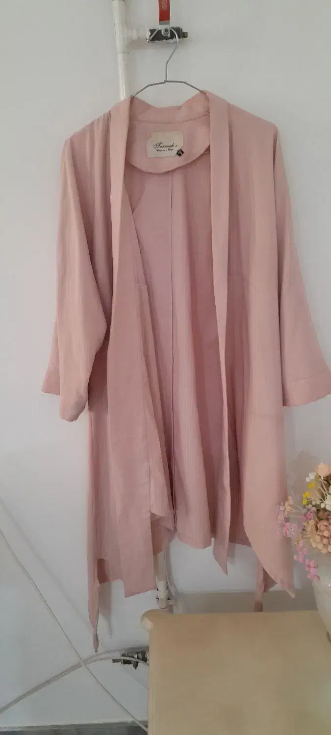 تعدادی مانتو فری سایز در حد نو|لباس|تویسرکان, |دیوار