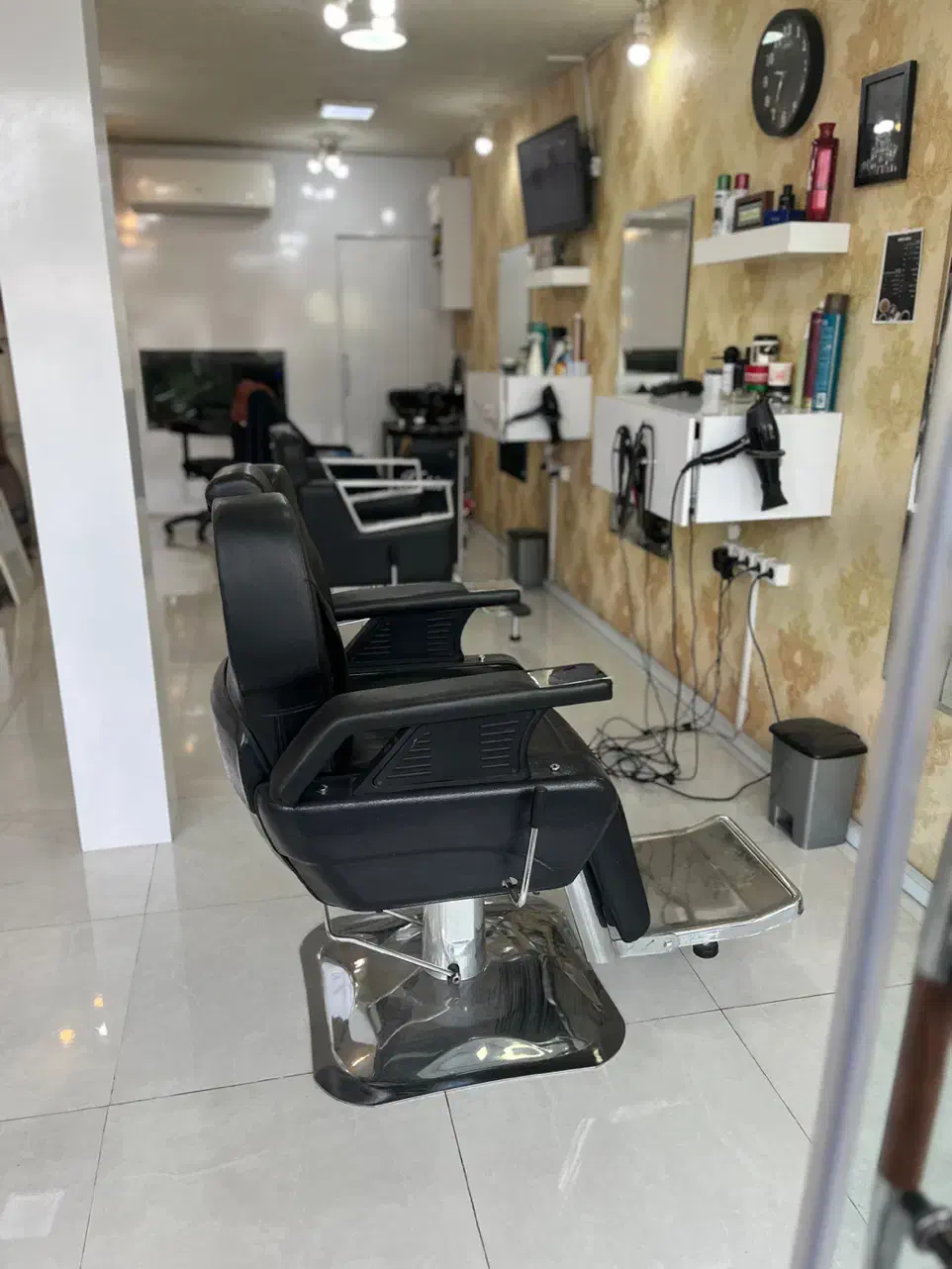 اجاره صندلی آرایشگاه مردانه|خدمات آرایشگری و زیبایی|رشت, شهرک قدس|دیوار