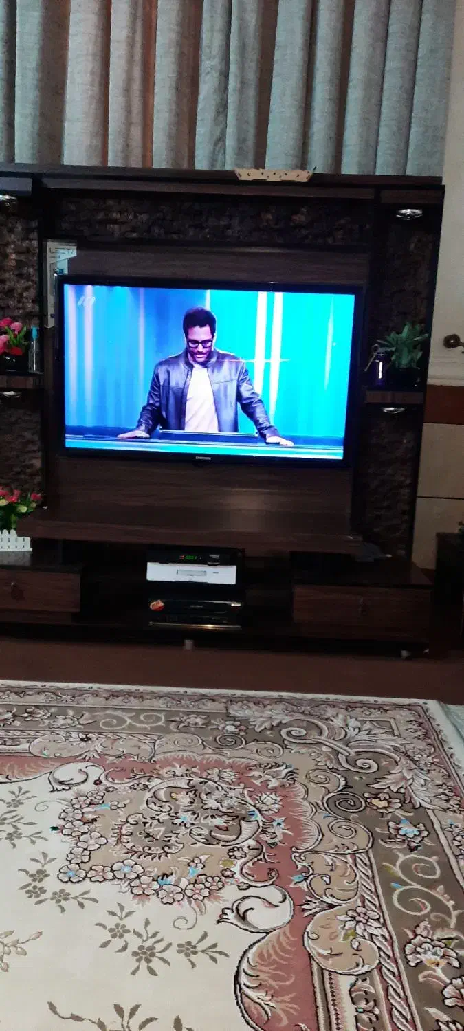 میزتلویزیون دوتا با قیمت خیلی مناسب|میز تلویزیون|چمران, |دیوار