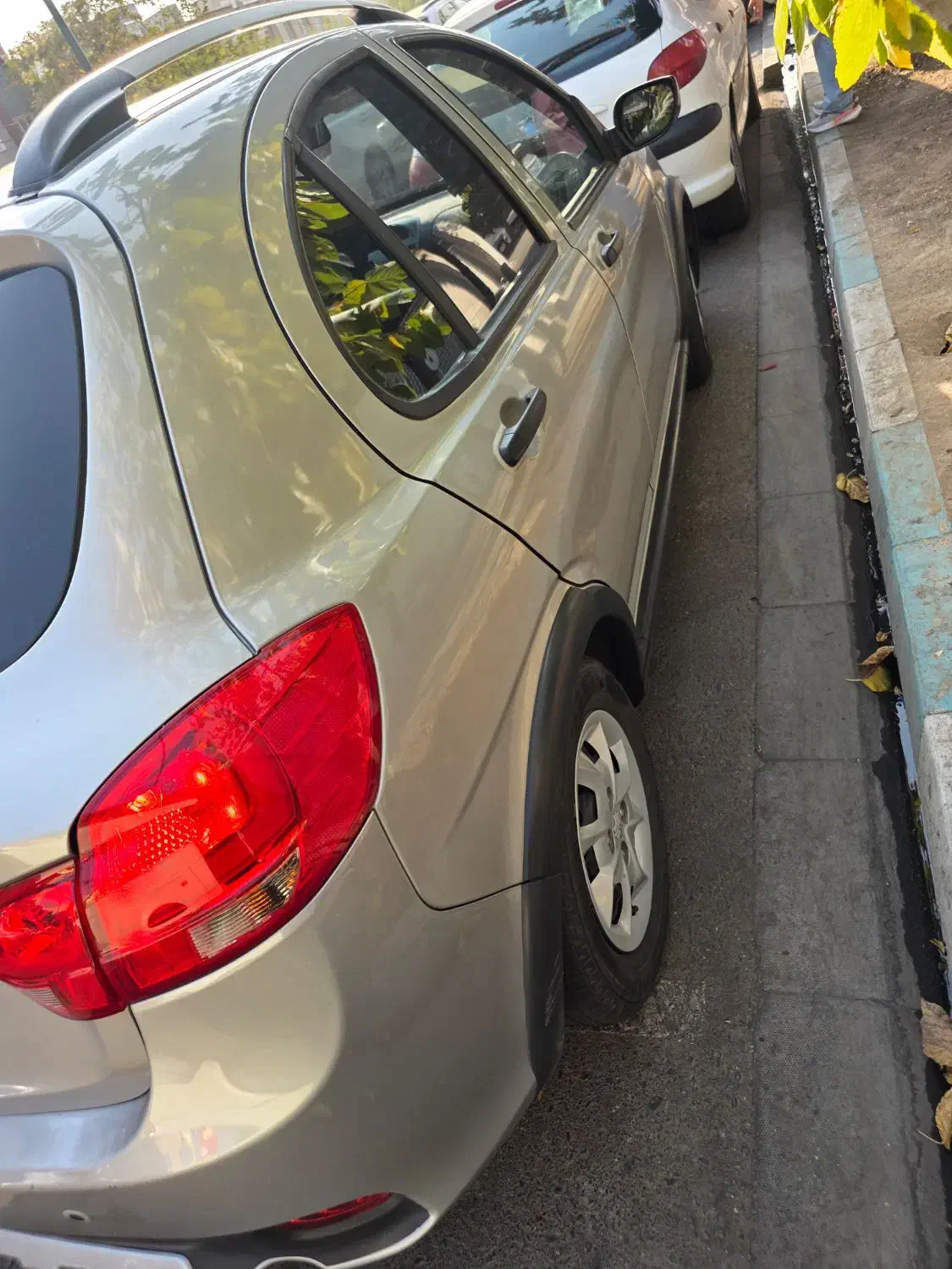 کوییک  1400 بیرنگ|خودرو سواری و وانت|تهران, درختی|دیوار