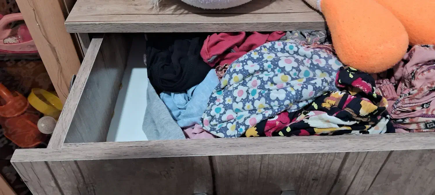 دلاورام دی اف اصل ریلی ۵کشوی ۲۷۰۰۰۰|جاکفشی، کمد، دراور|مهاباد (آذربایجان غربی), |دیوار