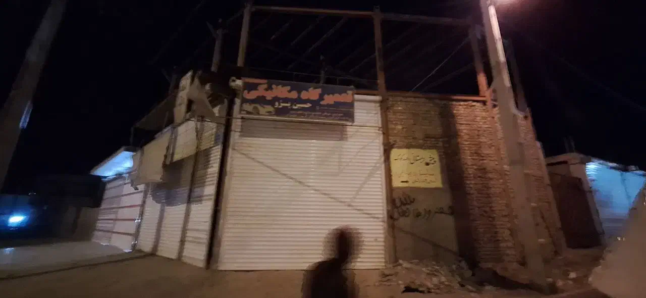 ۳ درب مغازه در خیابان مطهری ۹ کنار بازارچه مرزی|اجارهٔ مغازه و غرفه|زهک, |دیوار