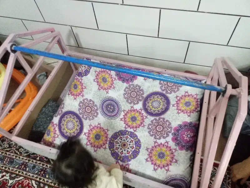 گهواره|کالسکه و لوازم جانبی|ساوه, |دیوار