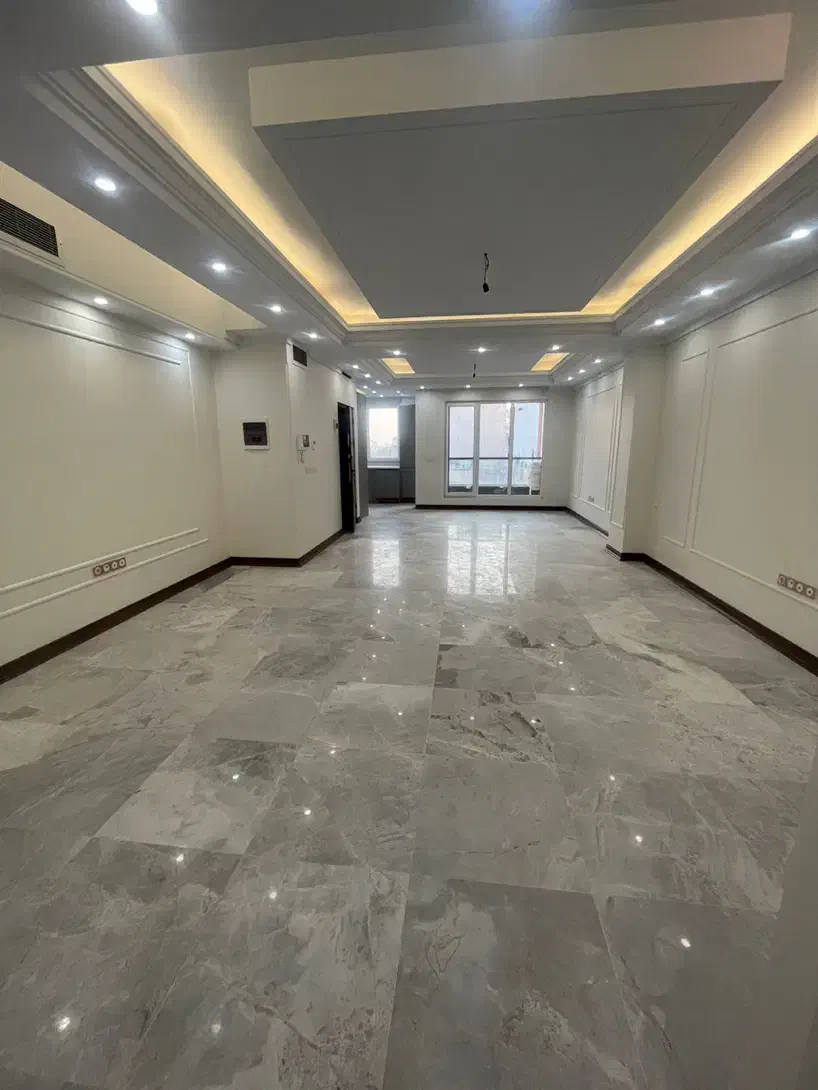 ۱۴۰ متر/۳خواب/تک واحدی/۲ پارکینگ/میدان۷