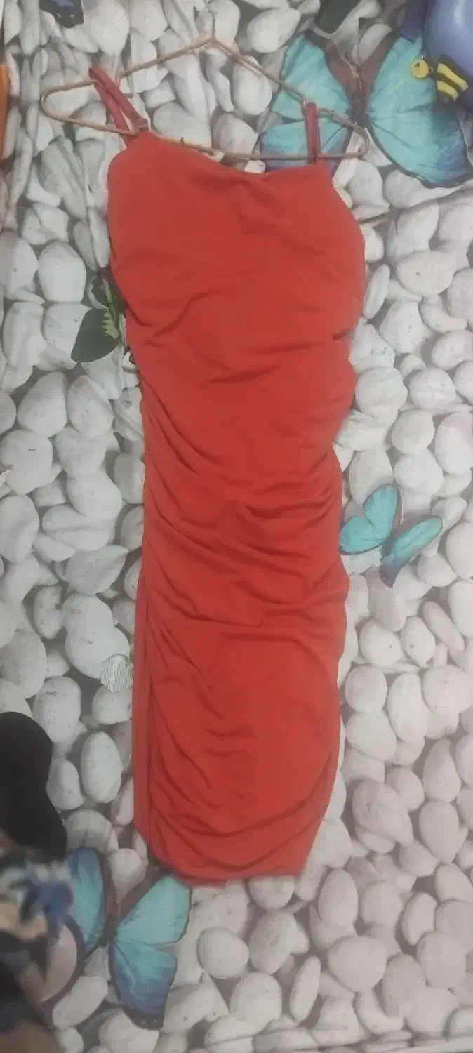 لباس مجلسی|لباس|اصفهان, وحید|دیوار