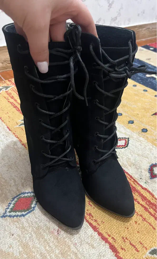 کفش|کیف، کفش، کمربند|رشت, جهاد|دیوار