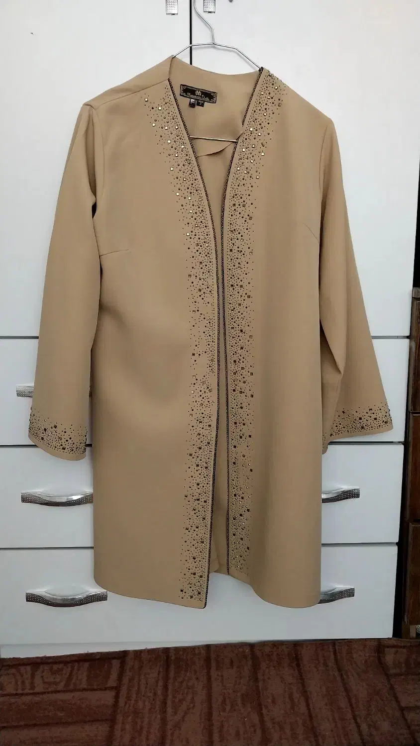 مانتو شیک و زیبا|لباس|اقبالیه, |دیوار