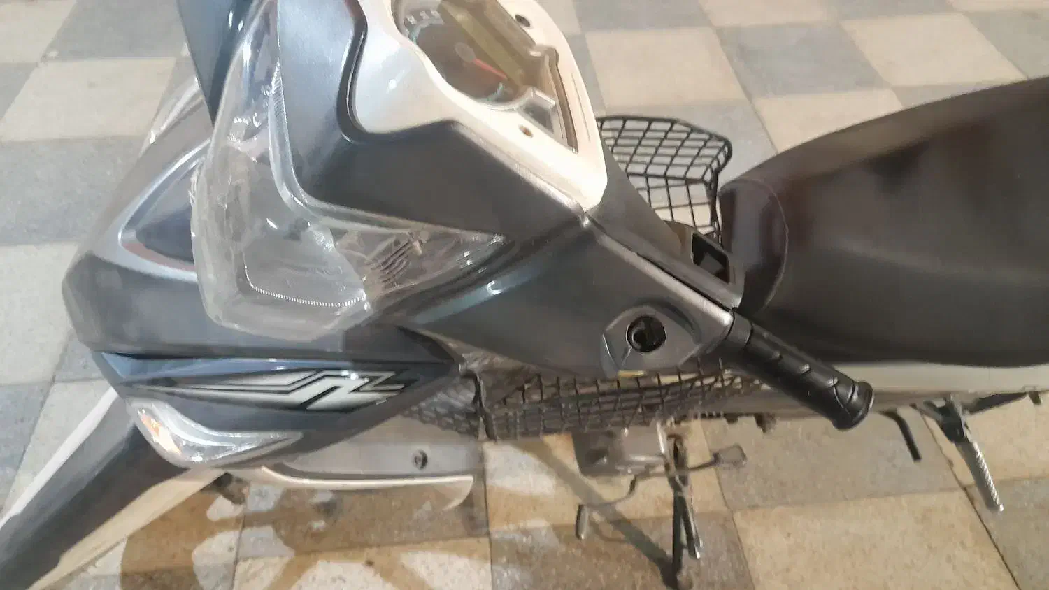 فروش موتور بی کلاج لیفان 135 سفید مدل 1400|موتورسیکلت|نجفآباد, کهریزسنگ|دیوار