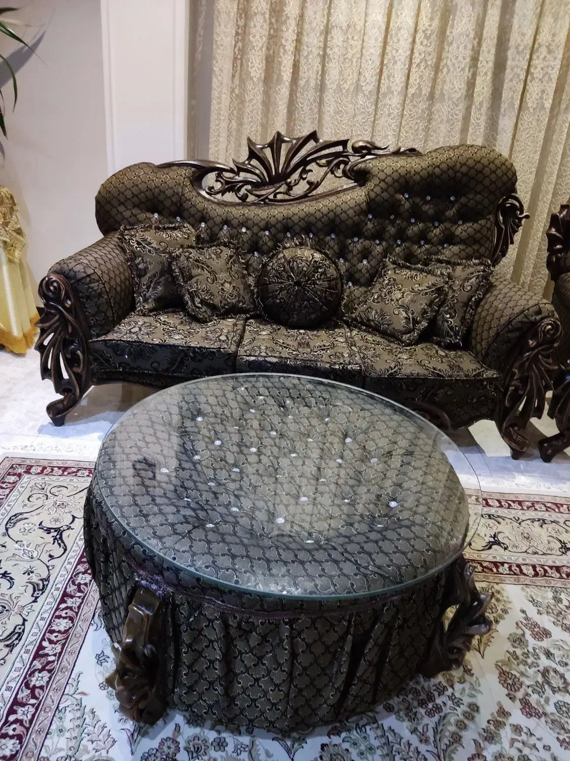 مبل ۷نفره کلاسیک|مبلمان خانگی و میز عسلی|تهران, آبشار|دیوار