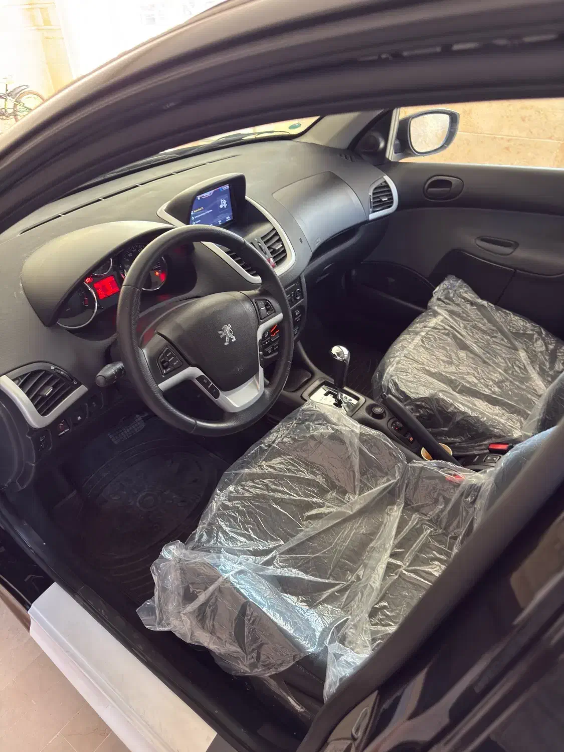 ۲۰۷ اتومات سقف شیشه tu5p ارتقا|خودرو سواری و وانت|کرج, فاز ۱ مهرشهر|دیوار