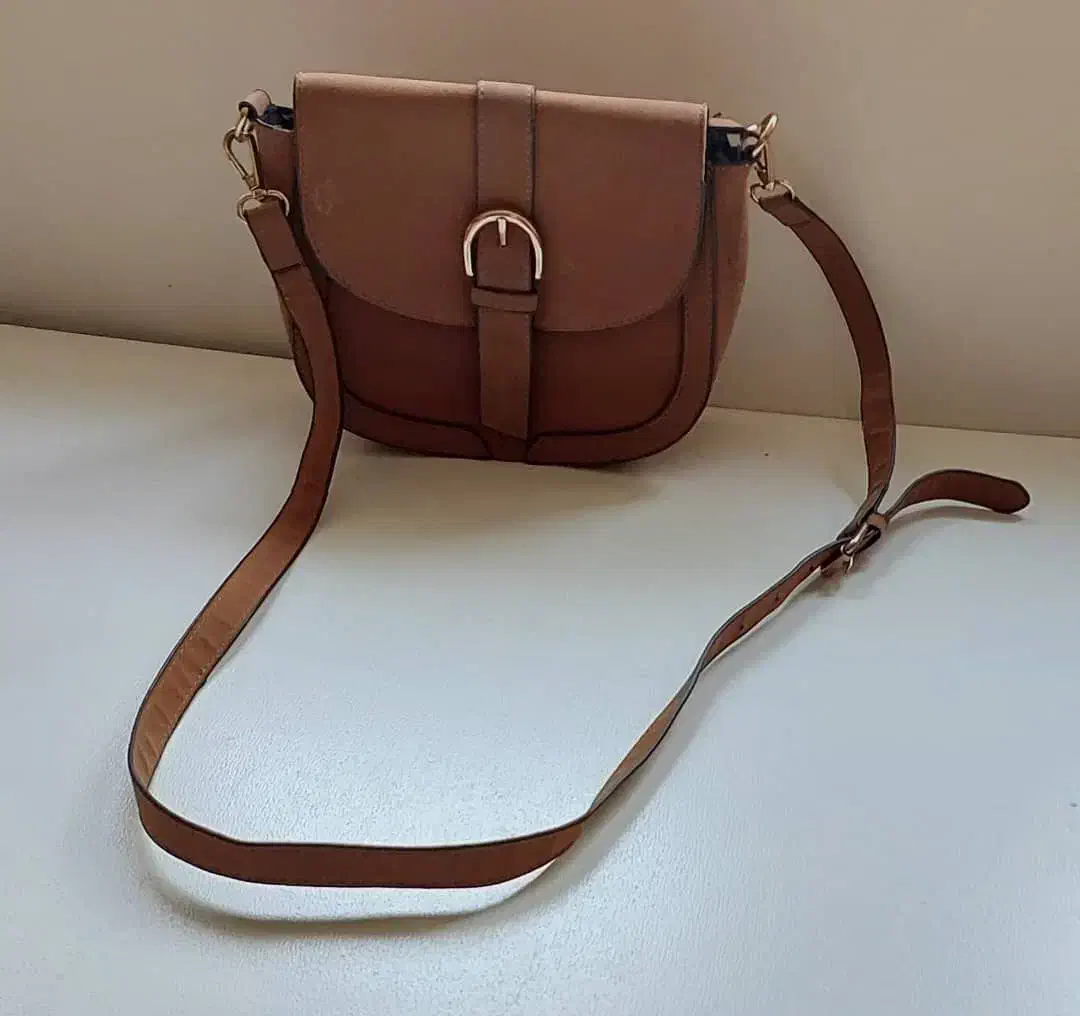 کیف دوشی و پول|کیف، کفش، کمربند|تهران, آرژانتین|دیوار