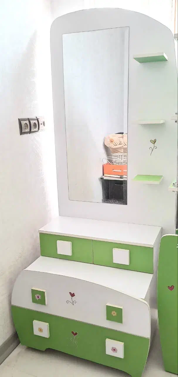 تخت و کمد نوجوان|تخت و سرویس خواب|یزد, |دیوار